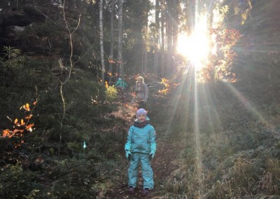 Campingurlaub mit Kindern im Wald