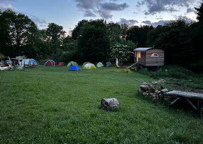 Familiencamp 2022 mit Zelten in der Natur